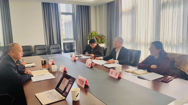 省供銷社黨委委員、理事會(huì)副主任董益彪帶隊(duì)到浙江農(nóng)合集團(tuán)調(diào)研